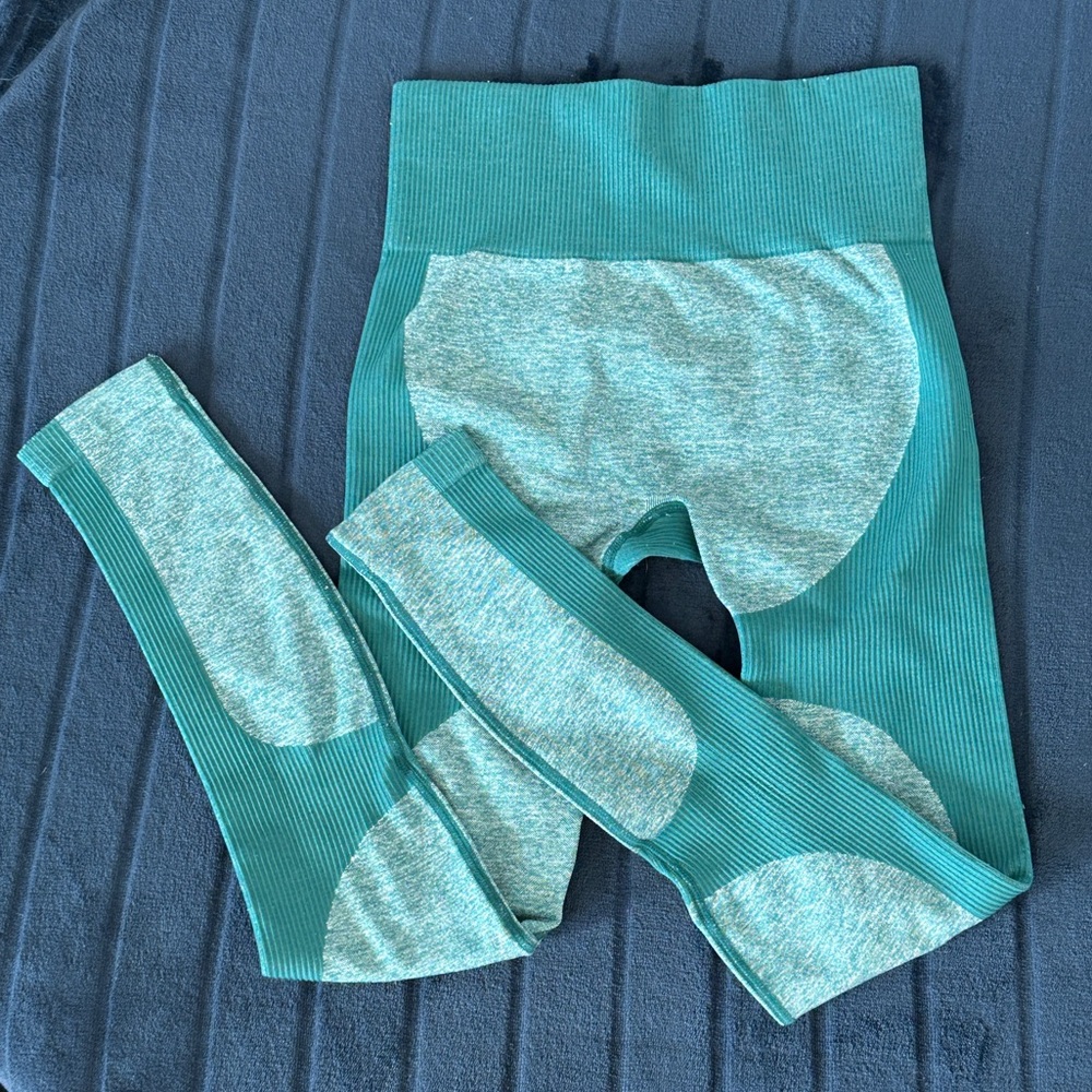 Women’s Teal Seamless Leggings Size Small
